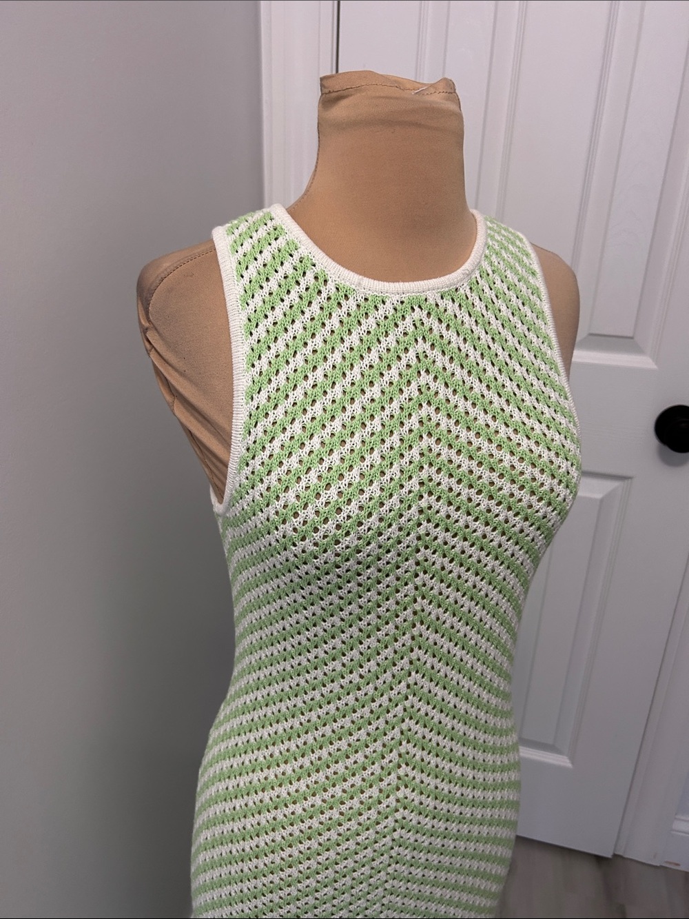 House of Harlow Green White Knit Sleeveless Maxi Dress - Picture 5 of 7